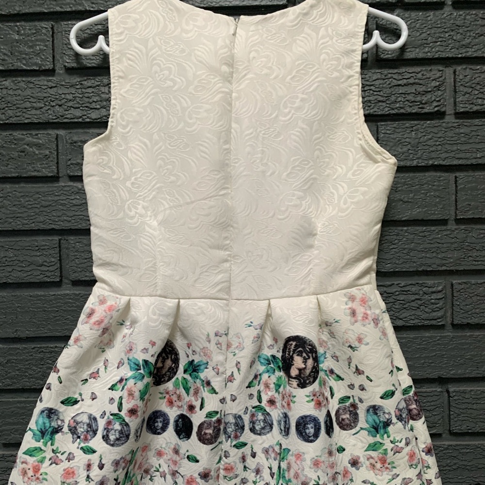 Sleeveless Dress